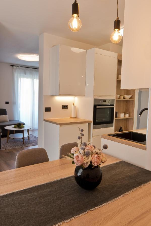 Malemi Apartment Pula Eksteriør billede